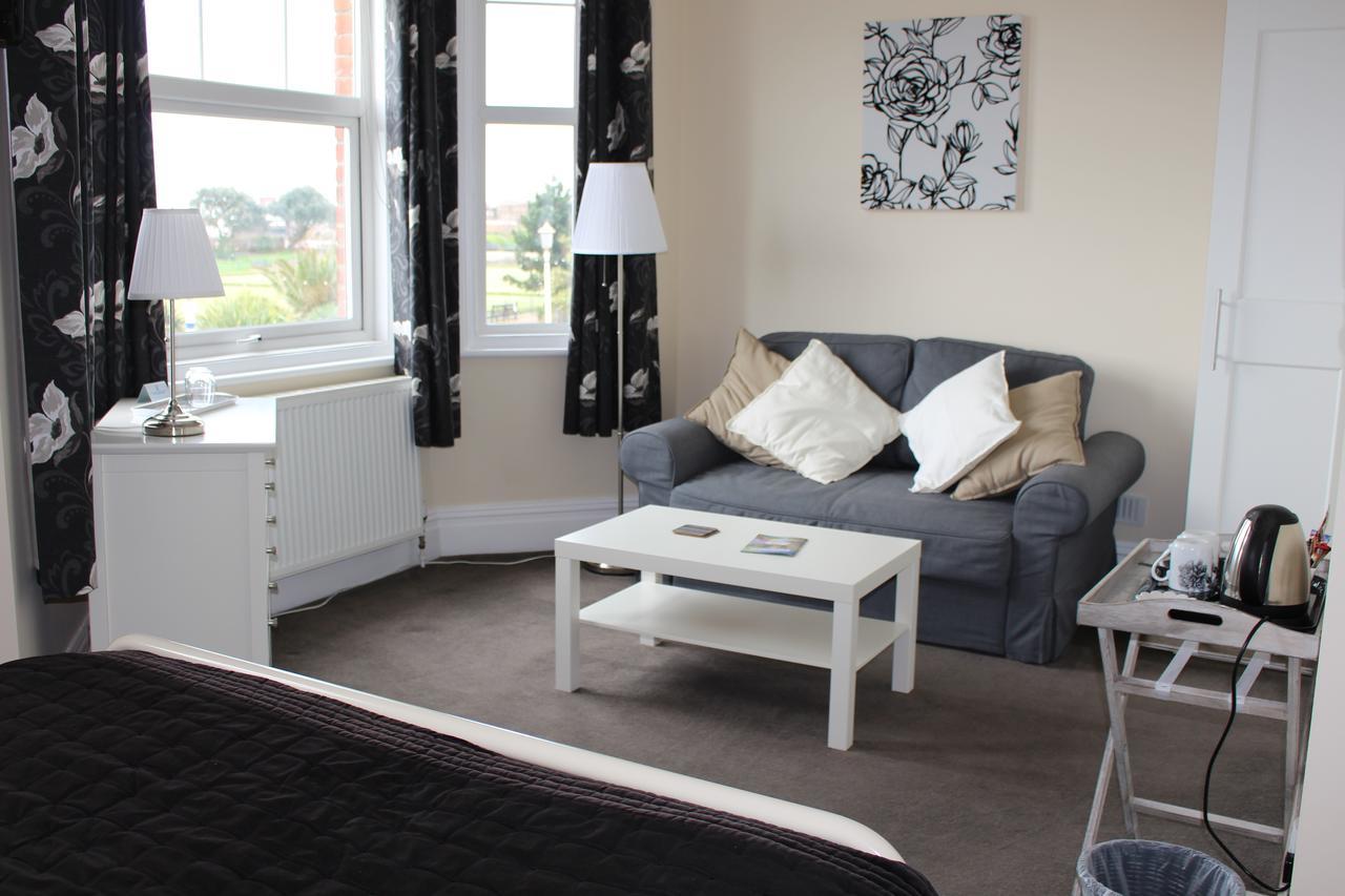 Beamsley Lodge B&B AEGON International Esterno foto
