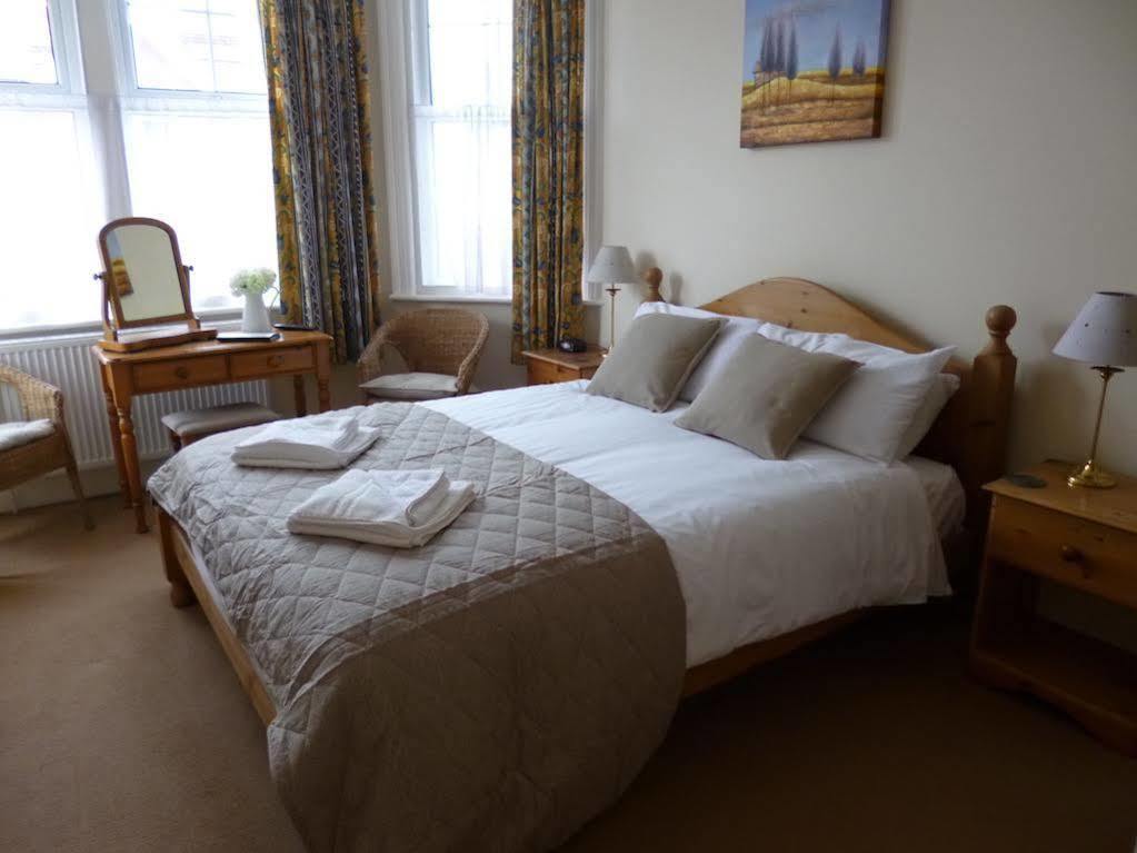 Beamsley Lodge B&B AEGON International Esterno foto